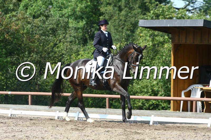 109M6336_Djamihla_Nachwuchs_Dress S.JPG